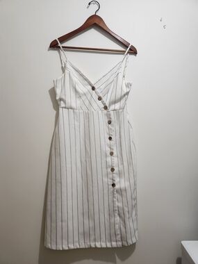 knee length dresses for ladies Airy V Neck Midi Dress – Ardene main image 1